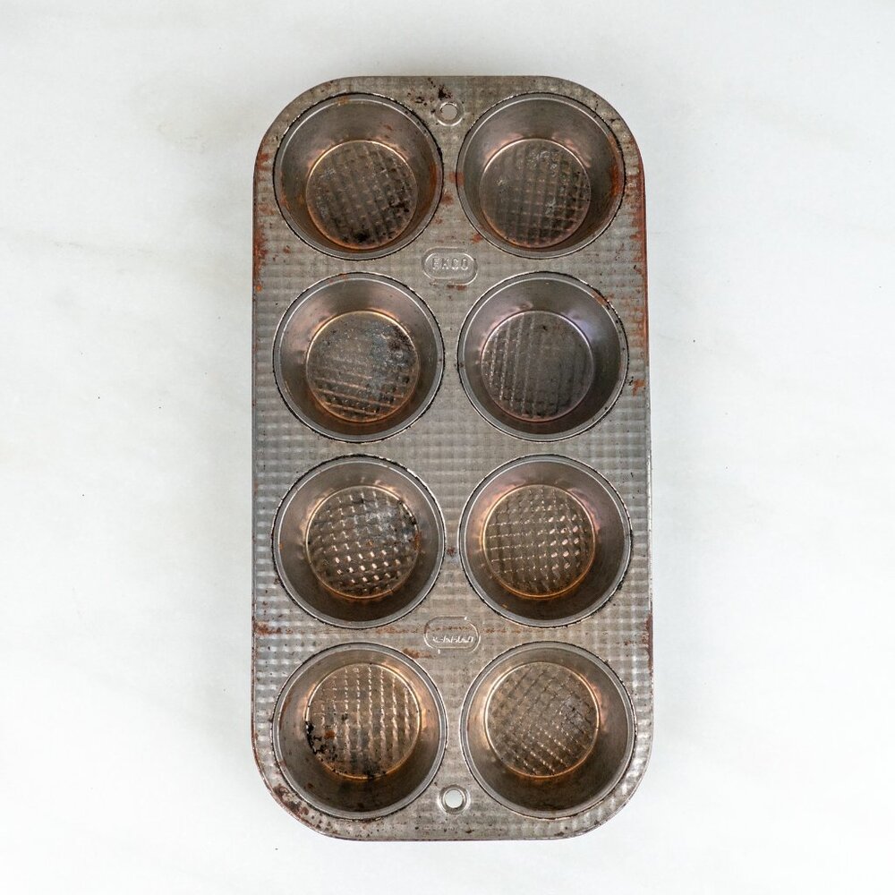 Vintage EKCO OVENEX Muffin Cupcake Pan Tin Checkered